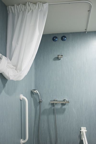 Cost of Shower Rail Installation in Manteca